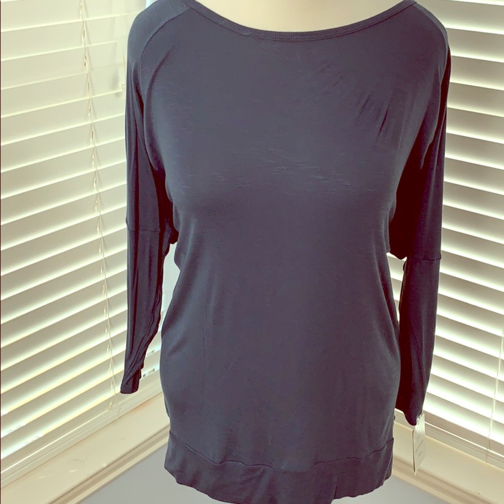 Workout top open back xxl NWT